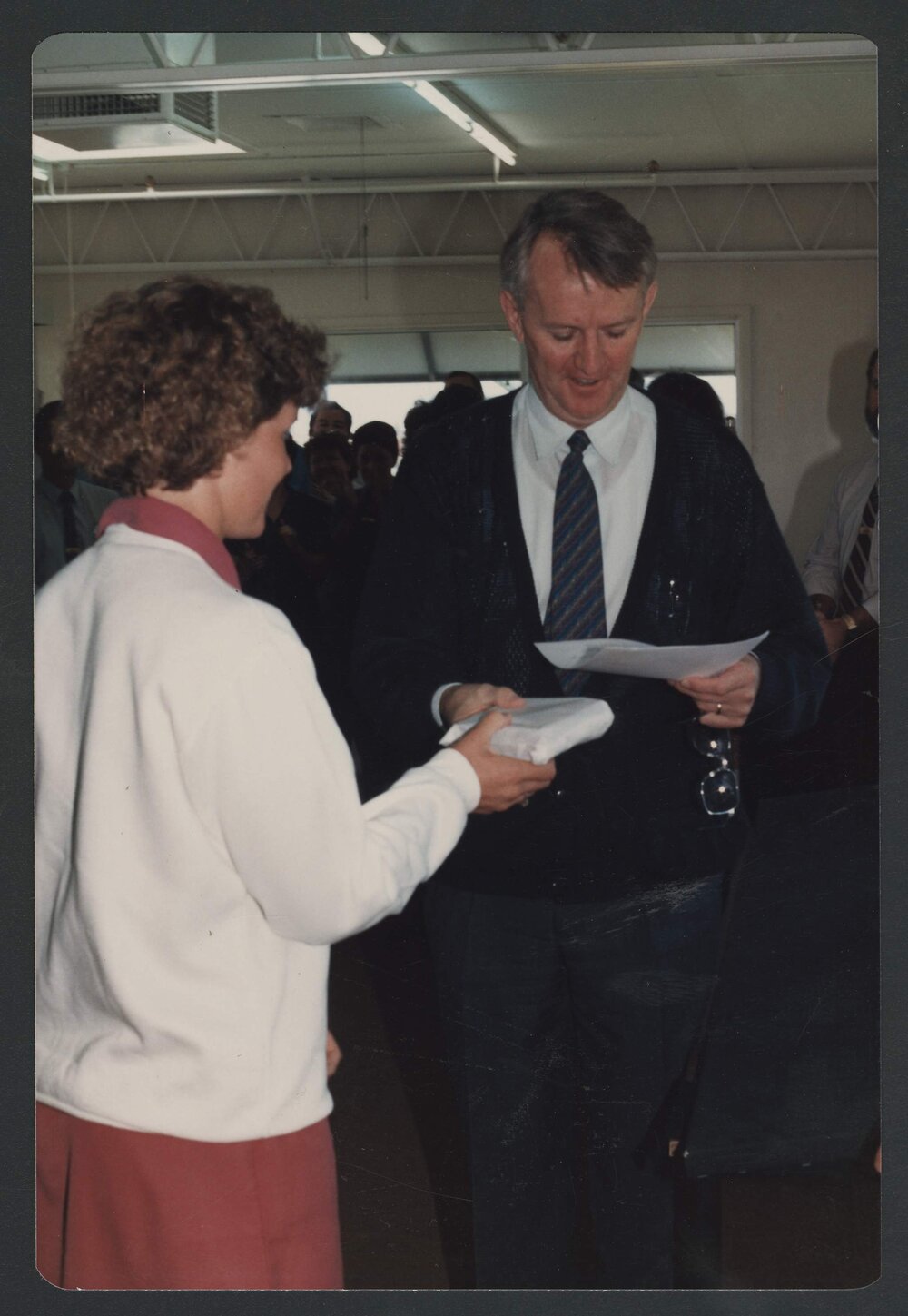 Presenting gifts, performance, catwalk and miscellaneous