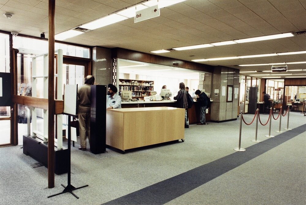 Loans desk, Baillieu Library