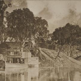 P.S. Wahgunyah on river behind the mill at Wahgunyah
