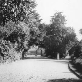 "Como" Toorak Rd, South Yarra.