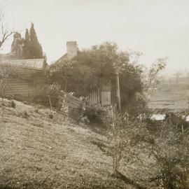Gardeners Cottage by Yarra