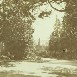 Round the north of the clubhouse, University of Melbourne