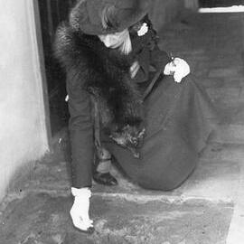 Mabel Grimwade at Cooks' Cottage, Fitzroy Gardens, Melbourne 1934