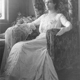 Seated portrait of May Macgeorge at 'Fairyhills', Ivanhoe, Victoria