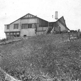 'Fairyhills' ('Ballangeich'), 25 Riverside Road, Ivanhoe, Victoria, the home of Norman and May Macgeorge