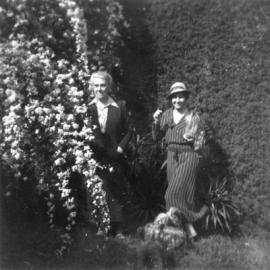 May Macgeorge and Elaine Hepburn at 'Fairyhills' ('Ballangeich'), 25 Riverside Road, Ivanhoe, Victoria
