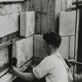 Manchester Unity building - installation of terracotta