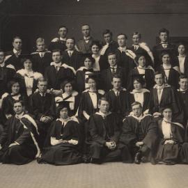 Graduates of Otago University, 1912.