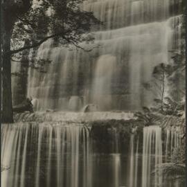 Russell Falls, National Park