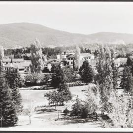 View showing Hotel Canberra in its garden setting