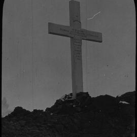 Memorial cross erected at Observation Hill to the Southern Party