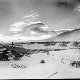 Whaleback clouds over Mount Erebus