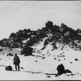 Mount Erebus, Summit Camp