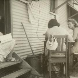 Students studying at Mildura branch, University of Melbourne, 1947-1949.