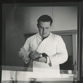 Kolman Star with hooded rat, University of Melbourne Department of Psychology, 'Tin Hut' laboratory, Tin Alley