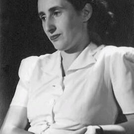 Portrait of Ursula Hoff