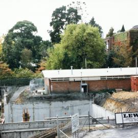 New Zoology construction site, University of Melbourne, May 1986.