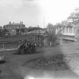 View of gardens and the bridge over the Broken River at Benalla