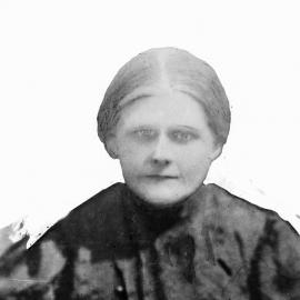 Portrait photograph of an unknown woman.