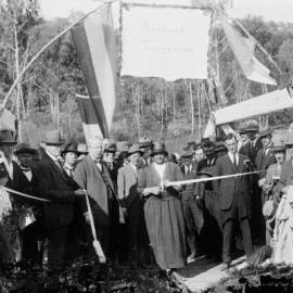 A bridge opening ceremony near Benalla.