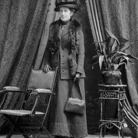 Studio portrait of Mrs. Farquhar.