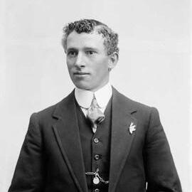 Studio portrait of Sydney Ernest Knowles (1890 - 1939).