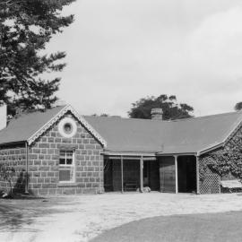 Yalla-Y-Poora Lodge, Yalla-Y-Poora Estate, Tatyoon, Victoria.