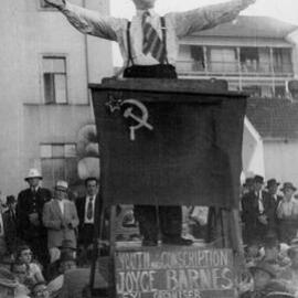 A speaker at a Communist Party of Australia street meeting in Sydney, NSW, in the early 1940s.