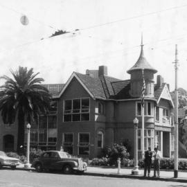 The United States  Consulate building in Melbourne in 1962.