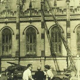 Old Wilson Hall fire, University of Melbourne, 25 January 1952.