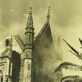 Old Wilson Hall fire, University of Melbourne, 25 January 1952.