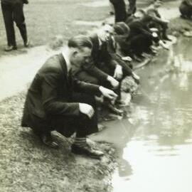 Yabby fishing contest, University of Melbourne, August 1935.
