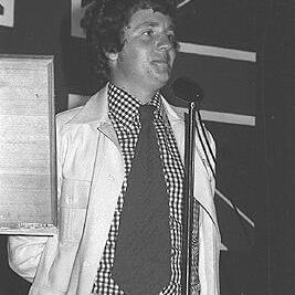 Tony Ross (ALP Hotham) at election rally.