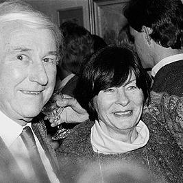 Vic O'Connor and Gloria McMahon at the opening of Mary Hammond's exhibition, 21 July 1991.