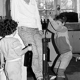 People for Nuclear Disarmament (PND) wine bottling at Camp Eureka, 8th October 1989.