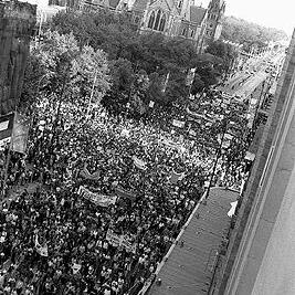 View from sixth floor of the Manchester Unity building during the second Persian Gulf war protest march, 25 January 1991.