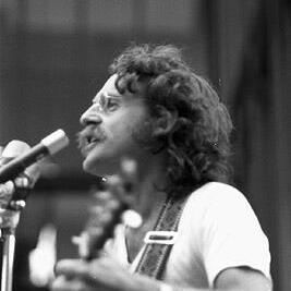 Hans Poulsen performing at an Anti-Uranium Rally, 1981.