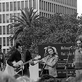 Red Gum folk group at Movement Against Uranium Mining march, 3rd August 1978