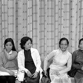 Women's delegation from North Vietnam arrives at Tullamarine.