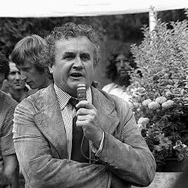 Bill Hartley speaking at a Palestine Liberation Organisation (PLO) demonstration.