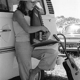Musician protesters at the United States Omega base rally at Yarram.