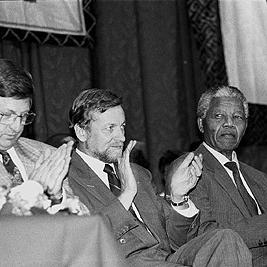 John Halfpenny, Gareth Evans, Nelson Mandela and Robyn Archer at Nelson Mandela's visit to Melbourne, 25th October 1990.