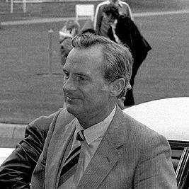 Bill Hayden at the rally in support of Lewis Kent (Australian Labor Party candidate) at Springvale Town Hall.