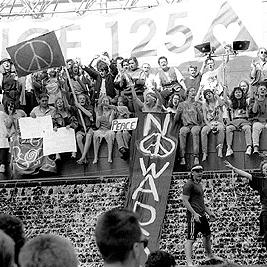 Protestors outside U.S. consulate during Persian Gulf war protest, 14 January 1991.