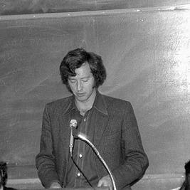 Peter Manning speaking at a Media Action Group meeting