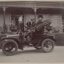 Frederick Sheppard Grimwade and motor car at Harleston