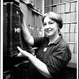 Close, Dr Cecily, Archives. 1989