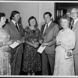 Pawsey, Maurice (centre) with Duncan Ironmonger (left) and others