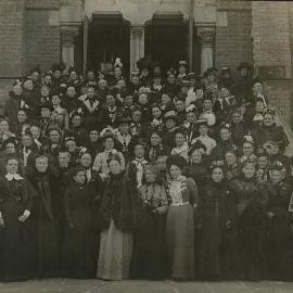 Annual Convention Delegates on steps of the Congregational Church, Melbourne