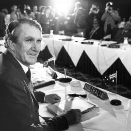 Malcolm Fraser at the Thirteenth South Pacific Forum in New Zealand.